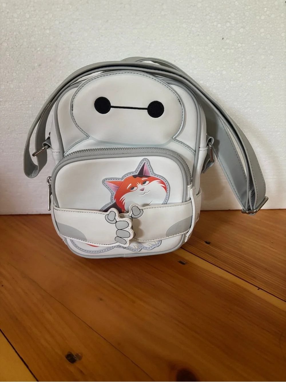 Loungefly Disney Big Hero 6 Baymax Mochi Crossbuddies Crossbody Bag